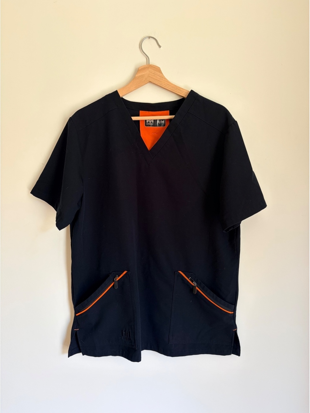 Helly Hansen Workwear Scrub Top Black Orange Zip Pocket Stretch Medium M